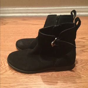 Zara girls black suede ankle boots with buckle